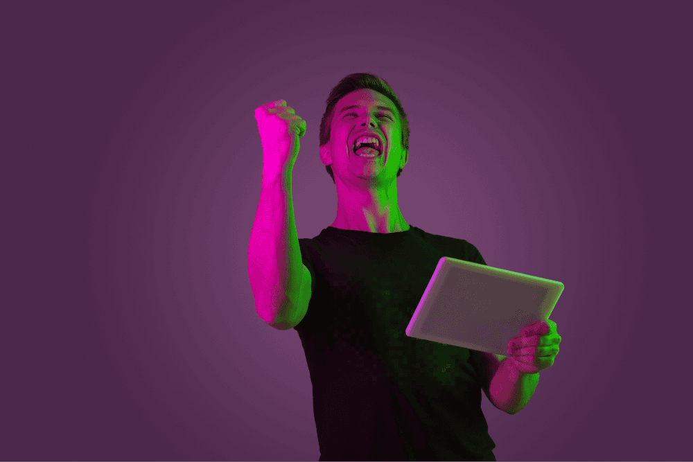 Empreendedor Feliz com sua StartUp